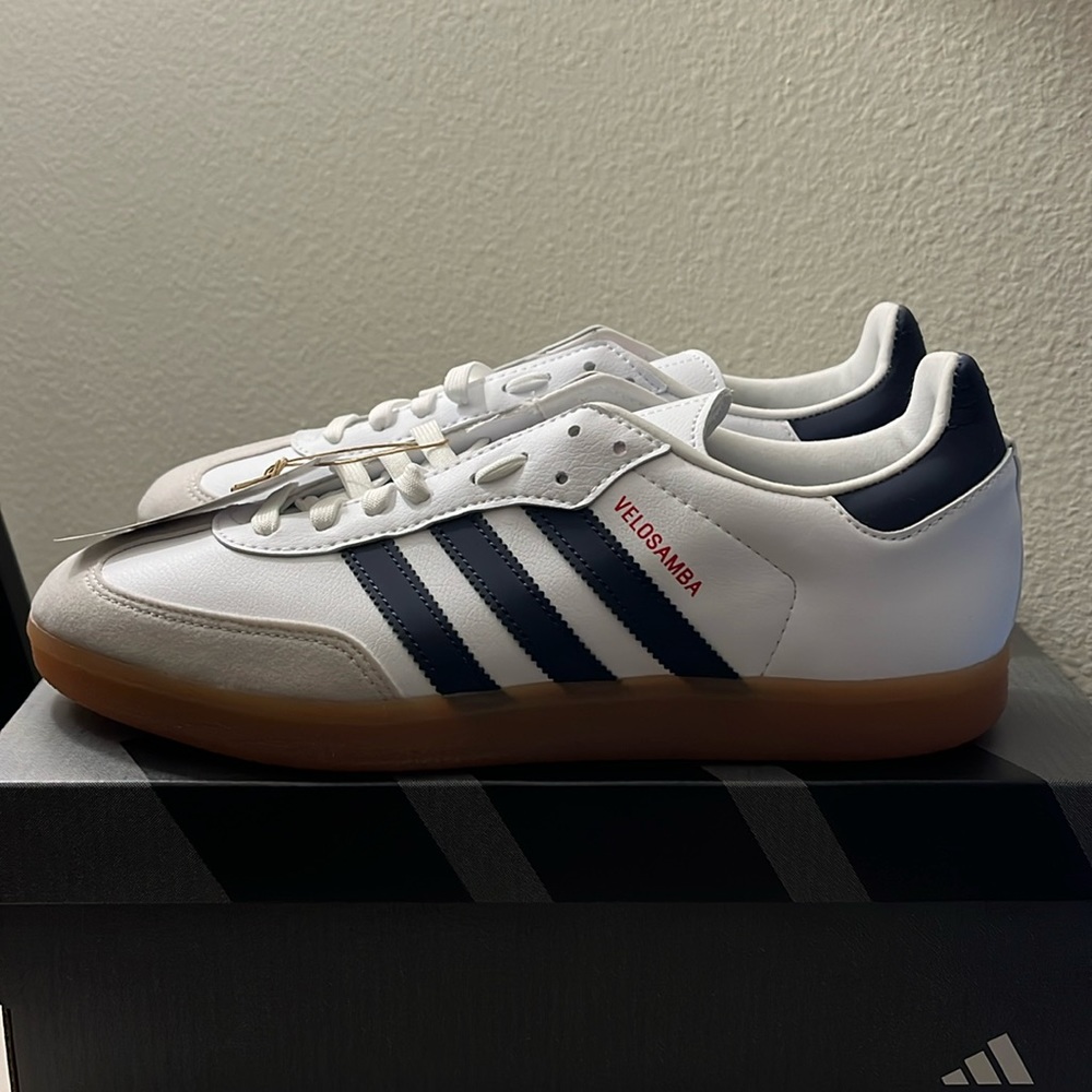 NWT Adidas The Velosamba Vegan Men's Shoes - White/Navy/Grey/Red - HP5399 - Picture 2 of 13